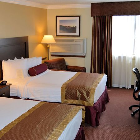Best Western Plus Wilkes Barre Center City Buitenkant foto