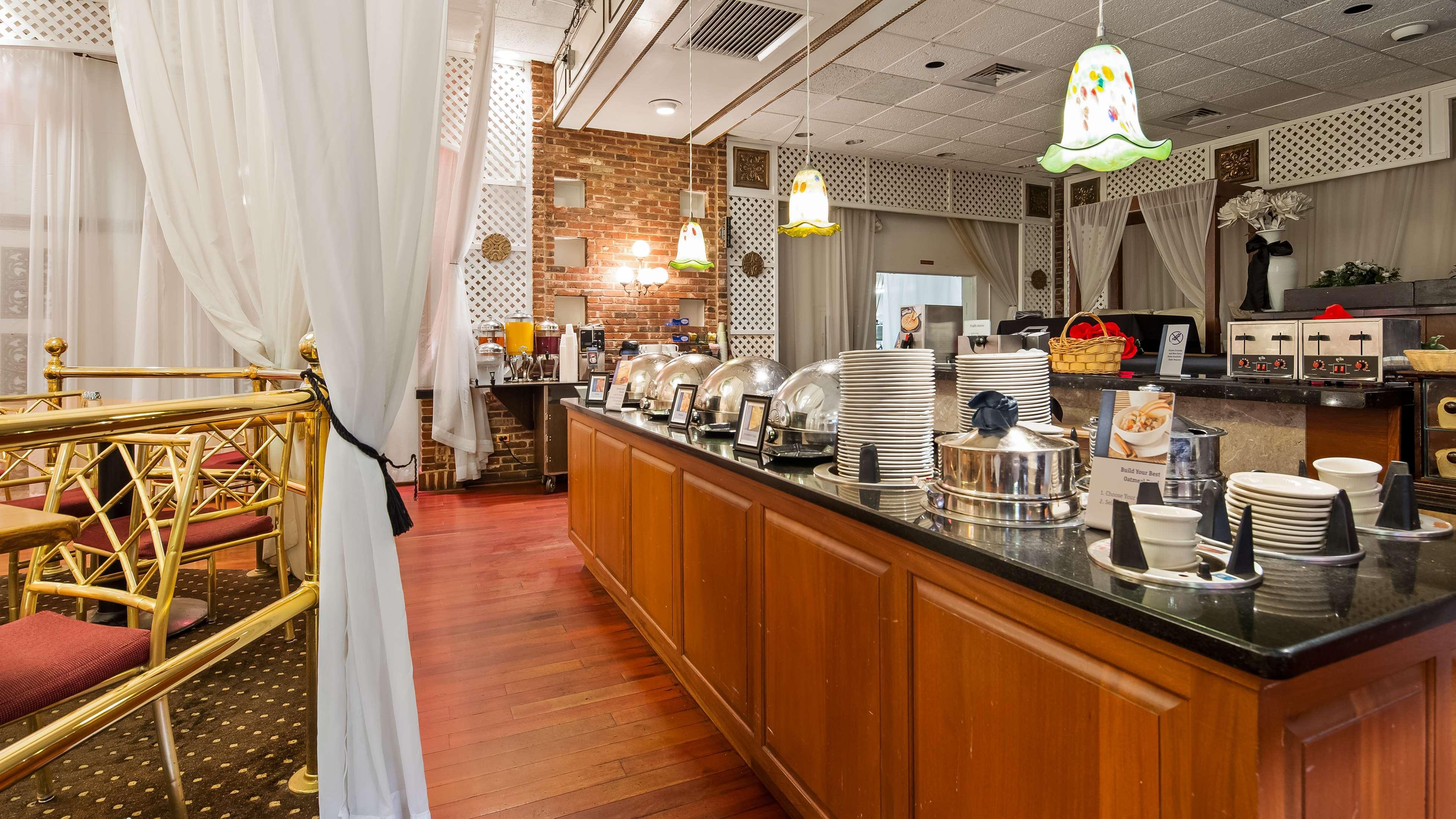 Best Western Plus Wilkes Barre Center City Buitenkant foto